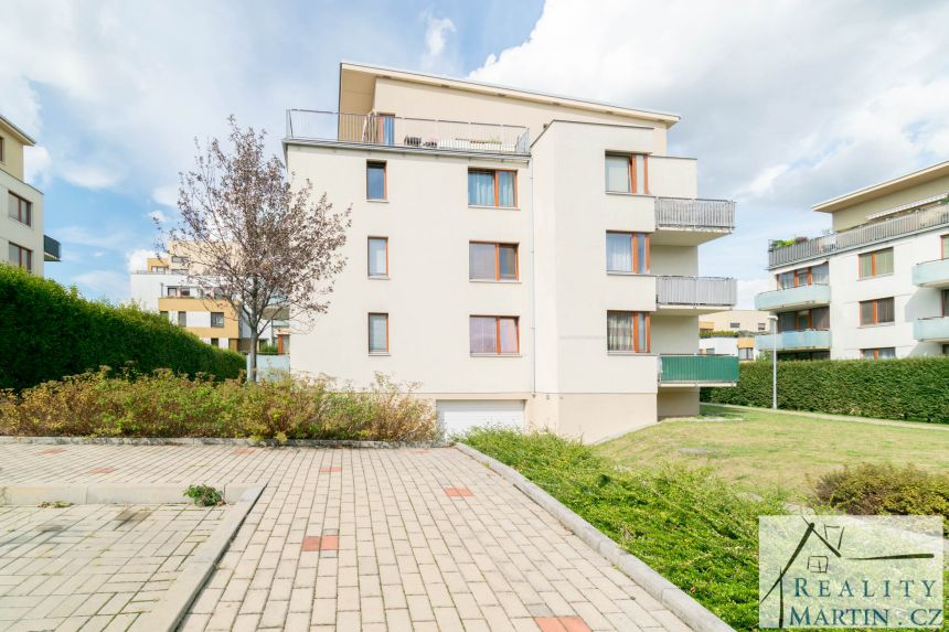 Pronájem bytu 2+kk 65 m² Laudonova, Praha 10 - Štěrboholy