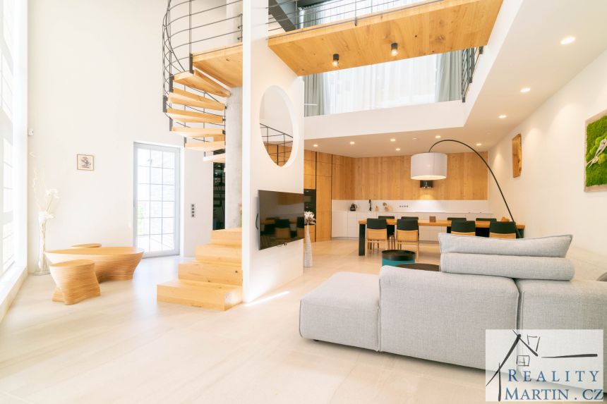 Pronájem bytu 5+kk 185 m² (Loft) V Roháči I., Jesenice - galerie 8