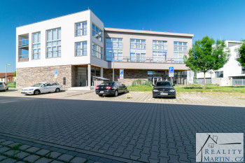 Pronájem bytu 5+kk 185 m² (Loft) V Roháči I., Jesenice - galerie 27