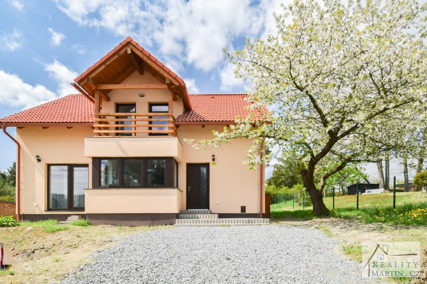 Prodej rodinného domu 145 m², pozemek 661 m² Čerčany, Osadní