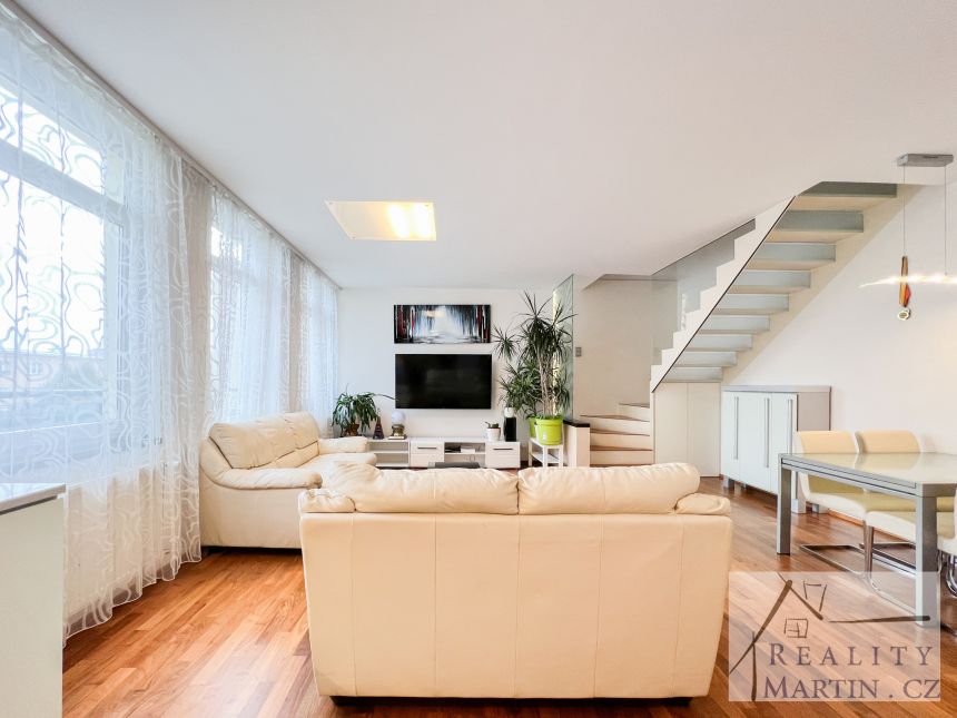 Pronájem bytu 4+kk 126 m² Praha, Krčská