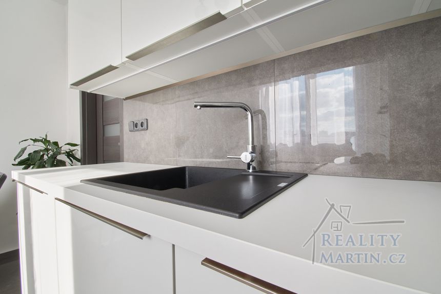 Prodej bytu 3+1 89 m² náměstí 17. listopadu, Příbram - galerie 24