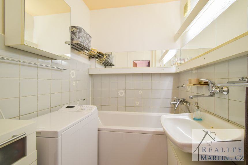 Prodej bytu 3+1 62 m² Žiželická, Praha - Újezd nad Lesy - galerie 17