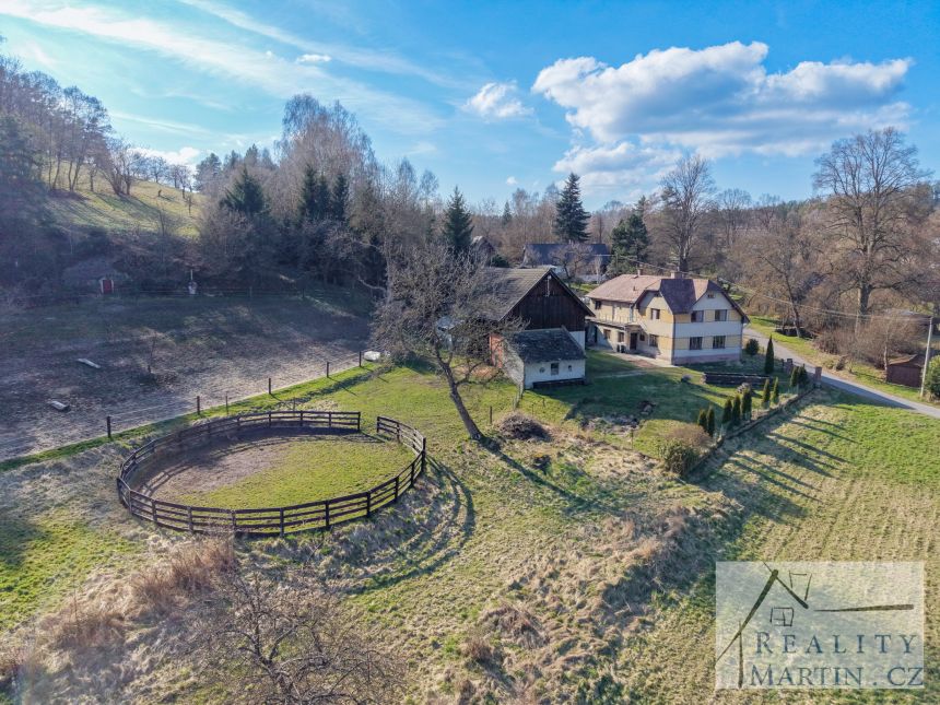 Prodej rodinného domu 240 m², pozemek 8209 m² Český Dub - Smržov