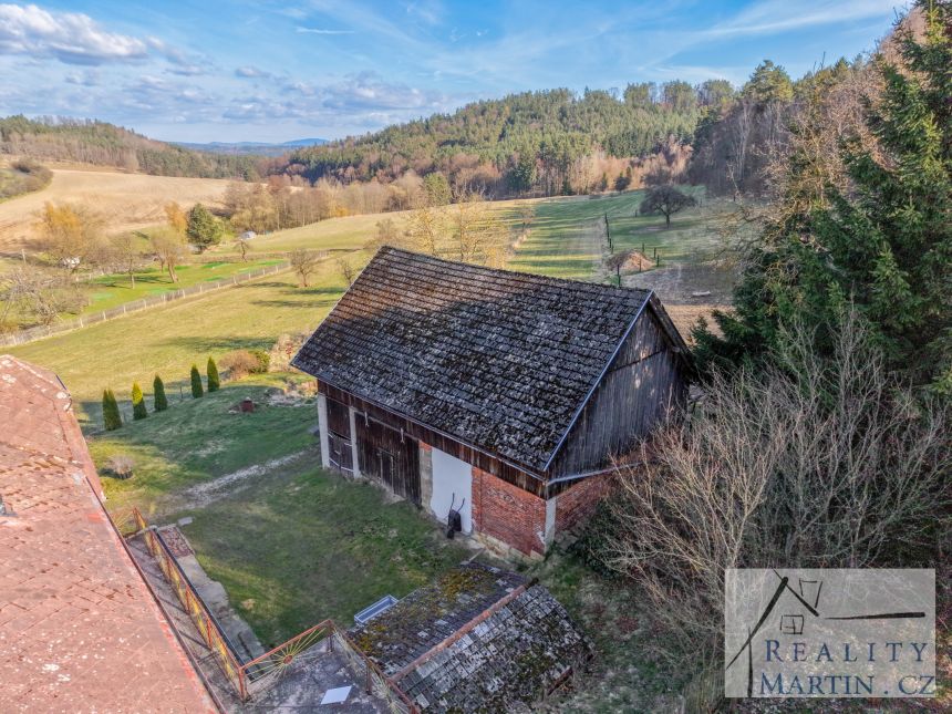 Prodej rodinného domu 240 m², pozemek 8209 m² Český Dub - Smržov - galerie 17