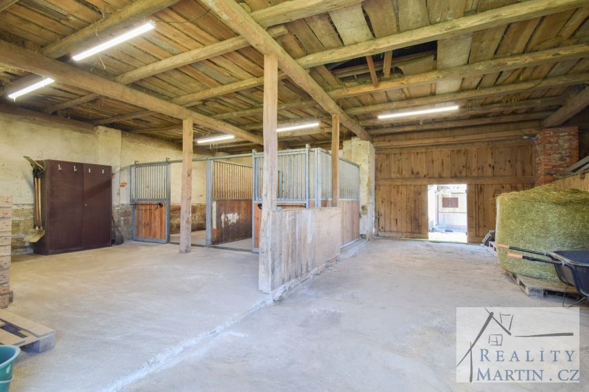 Prodej rodinného domu 240 m², pozemek 8209 m² Český Dub - Smržov - galerie 23