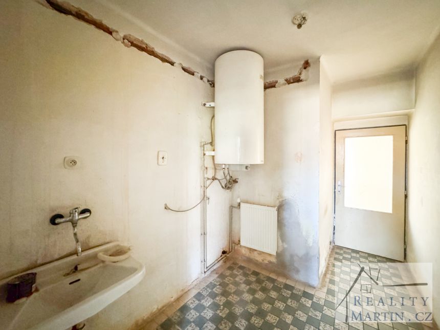 Prodej rodinného domu 240 m², pozemek 8209 m² Český Dub - Smržov - galerie 36