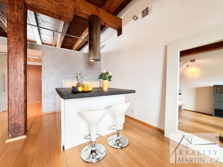 Prodej bytu 1+1 62 m² Bartoškova, Praha - galerie 11
