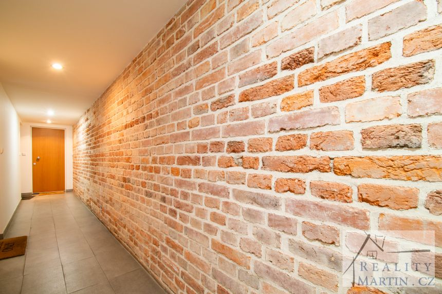 Prodej bytu 1+1 62 m² Bartoškova, Praha - galerie 20