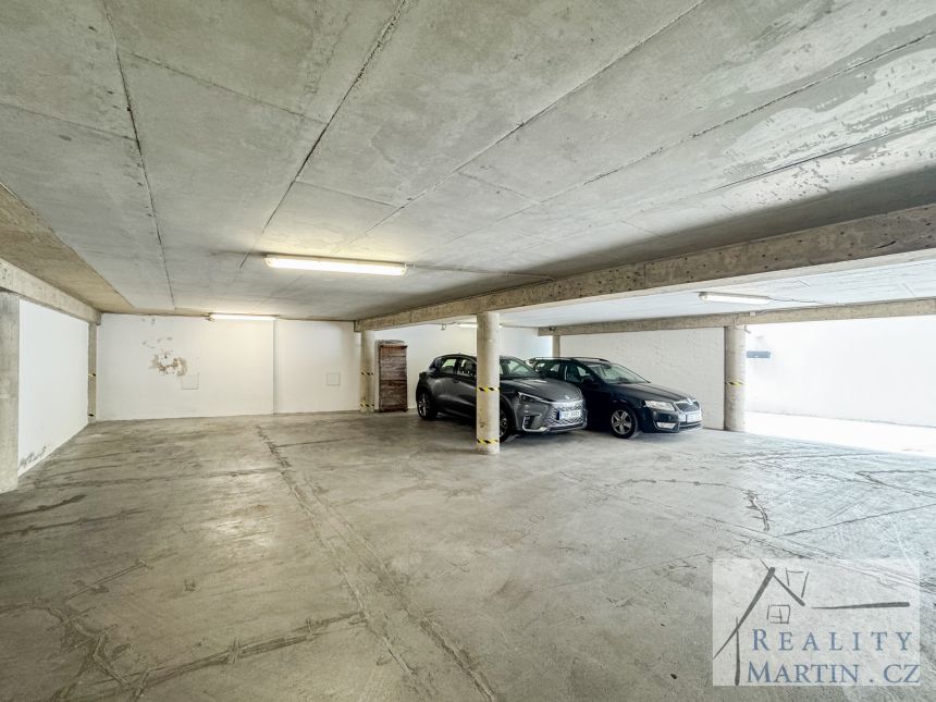 Prodej bytu 1+1 62 m² Bartoškova, Praha - galerie 22