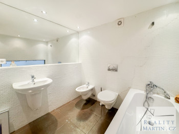Prodej bytu 1+1 62 m² Bartoškova, Praha - galerie 25