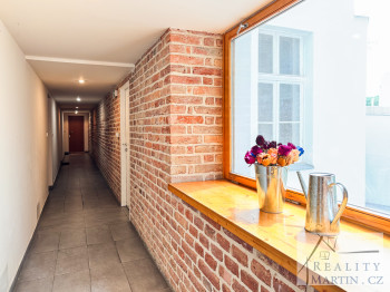 Prodej bytu 1+1 62 m² Bartoškova, Praha - galerie 25