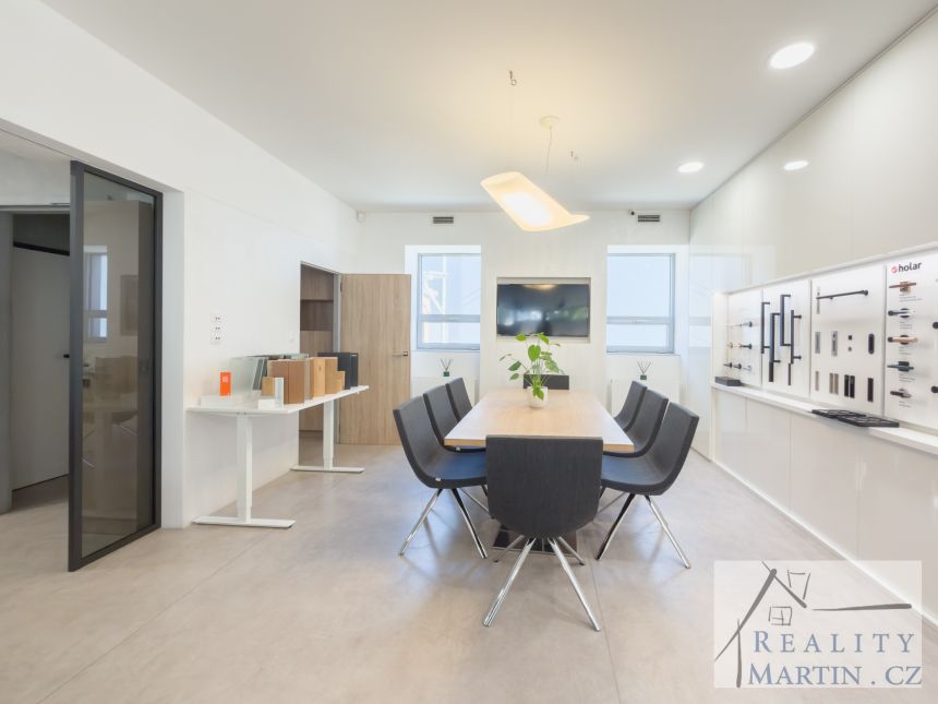 Prodej kanceláře 109 m² V Roháči I., Jesenice - galerie 3