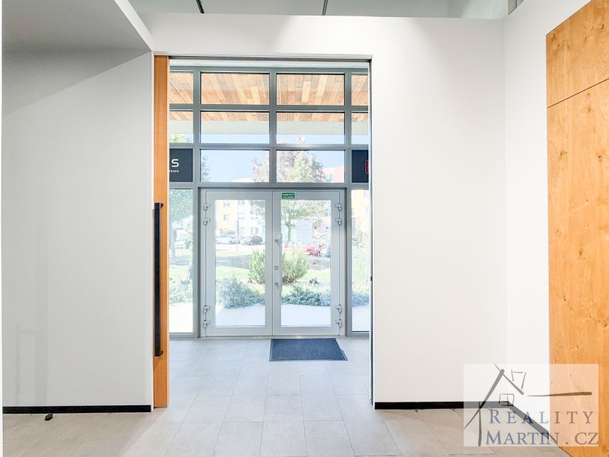 Prodej kanceláře 109 m² V Roháči I., Jesenice - galerie 10